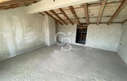 ARNAVUTKÖY YEŞİLBAYIR MAHALLESİNDE DOĞA İÇİNDE SATILIK 4+1 VİLLA