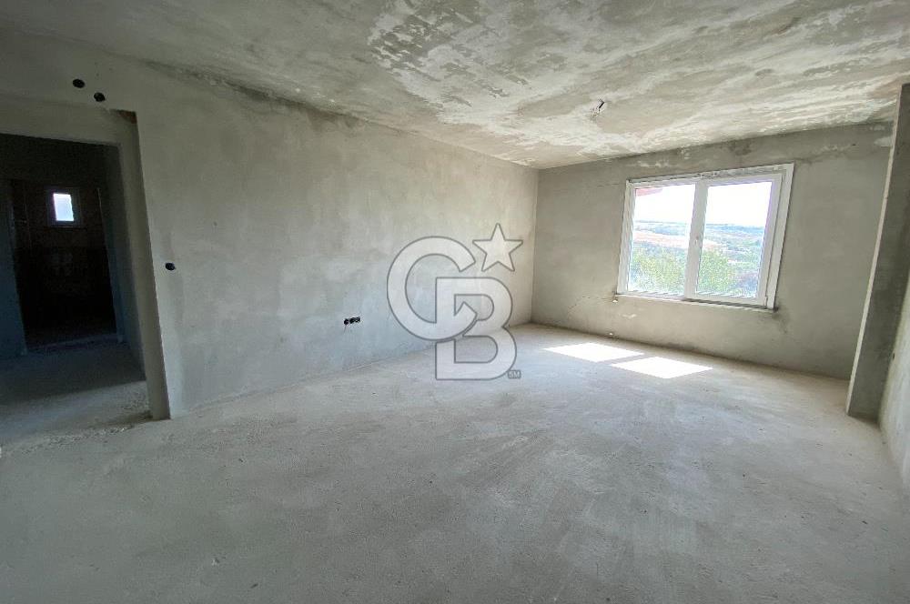 ARNAVUTKÖY YEŞİLBAYIR MAHALLESİNDE DOĞA İÇİNDE SATILIK 4+1 VİLLA