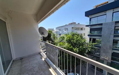 KARŞIYAKA FAZIL BEY CADDESİNDE SAHİLE 2DK. GENİŞ 3+1 KİRALIK DAİRE