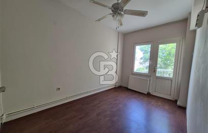 KARŞIYAKA FAZIL BEY CADDESİNDE SAHİLE 2DK. GENİŞ 3+1 KİRALIK DAİRE