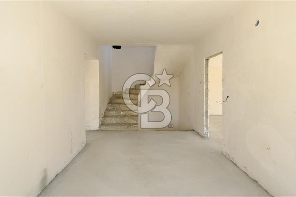 YAŞAMKENT BORUSAN, ELMAR TOWERS KARŞISI SATILIK VİLLA (İŞ YERİ)
