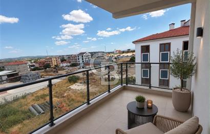 EZİNE CAMİKEBİR MAHALLESİ SATILIK KAPALI MUTFAK 2+1 DAİRE