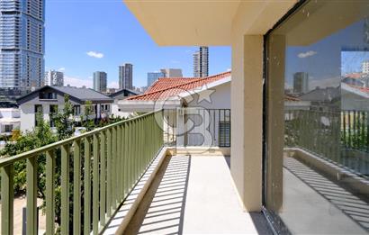 YAŞAMKENT BORUSAN, ELMAR TOWERS KARŞISI SATILIK VİLLA (İŞ YERİ)