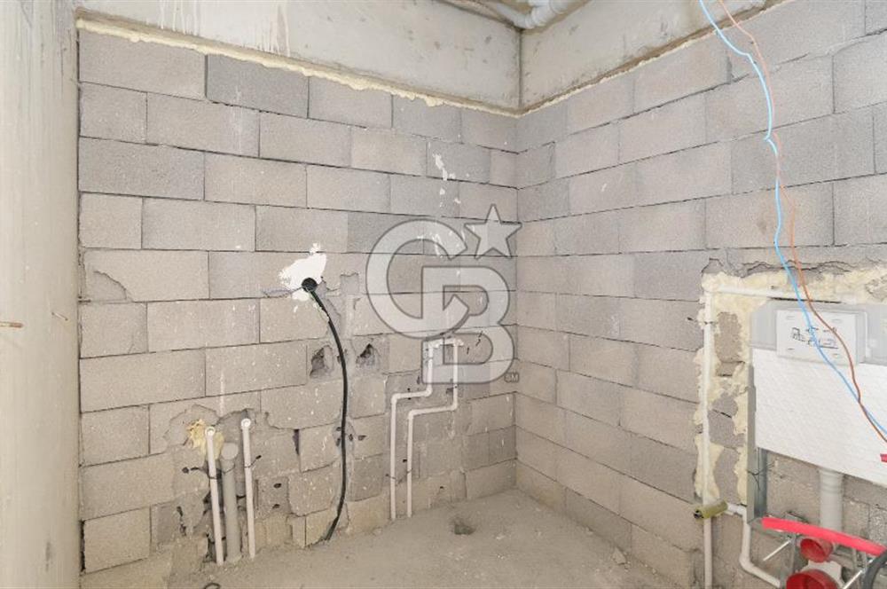 YAŞAMKENT BORUSAN, ELMAR TOWERS KARŞISI SATILIK VİLLA (İŞ YERİ)