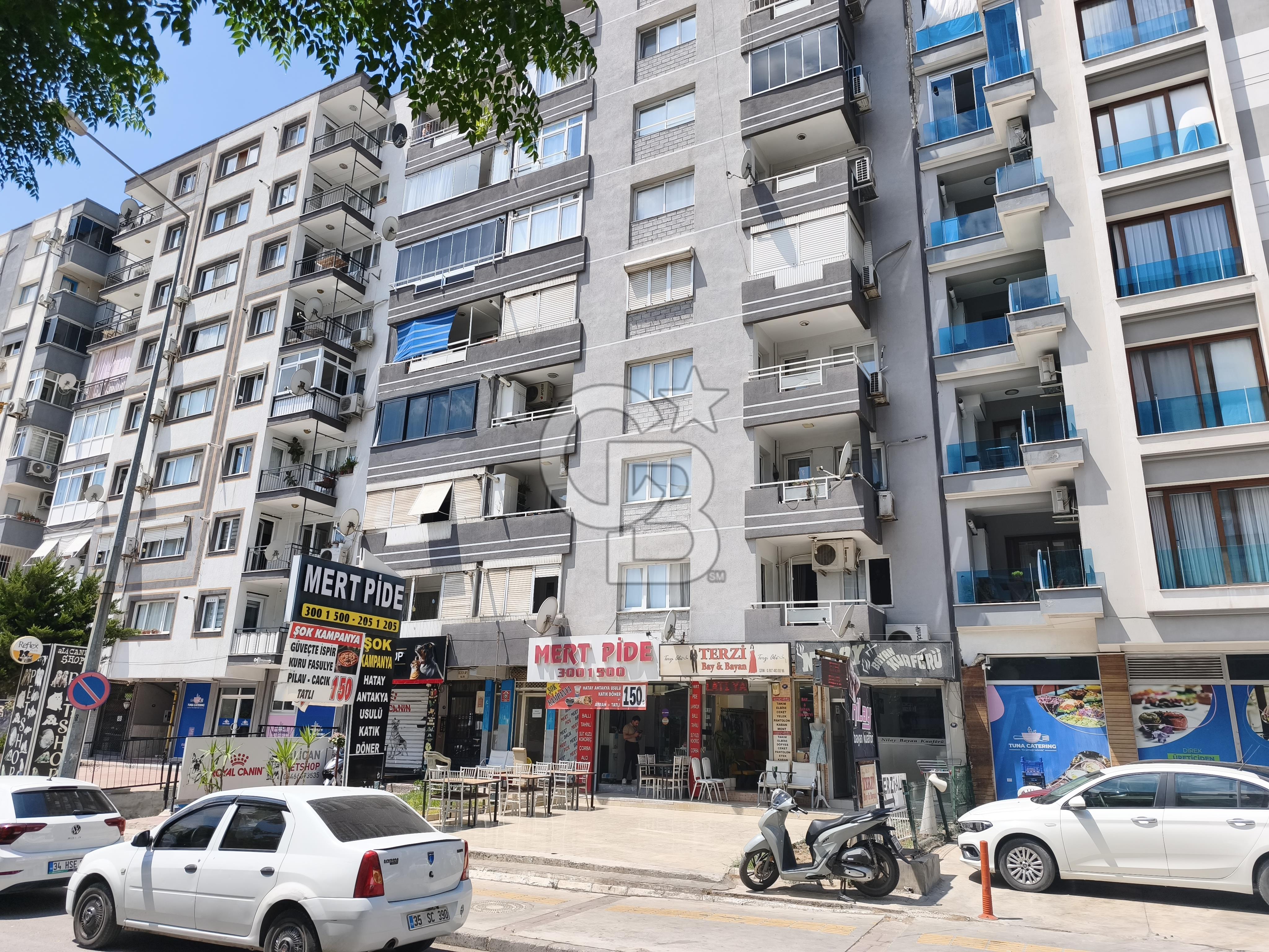KONAK EŞREFPAŞA/ YEŞİLLİK CADDESİ ÜZERİNDE DEVREN KİRALIK DÜKKAN