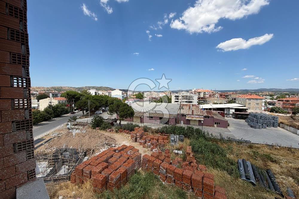 EZİNE CAMİKEBİR MAHALLESİ SATILIK KAPALI MUTFAK 2+1 DAİRE