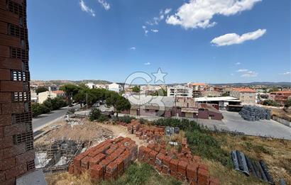 EZİNE CAMİKEBİR MAHALLESİ SATILIK KAPALI MUTFAK 2+1 DAİRE