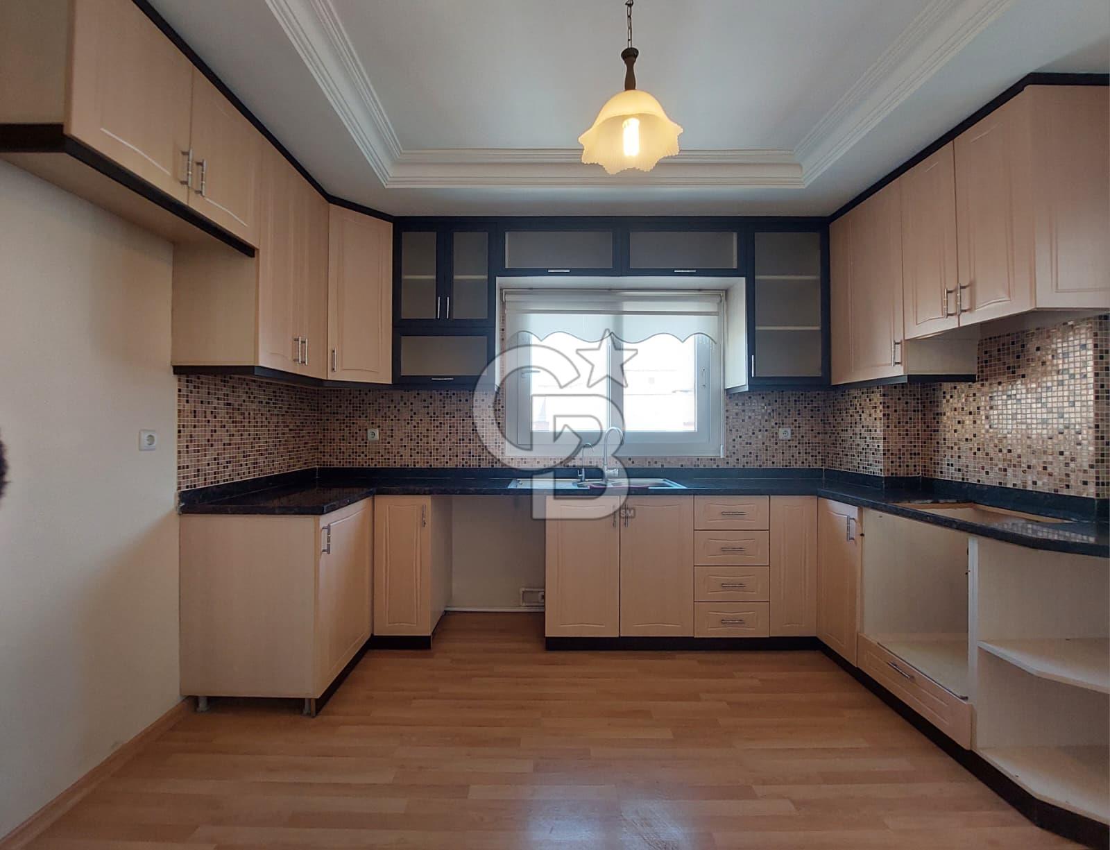 HUZUREVLERİ MAH. GENİŞ SATILIK 4+1 KİLERLİ DAİRE