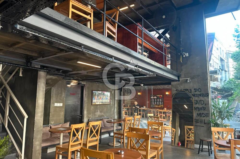 Beşiktaş Ihlamurdere Cad. Köşe Konum Devren Kiralık 3 Katlı Kafe