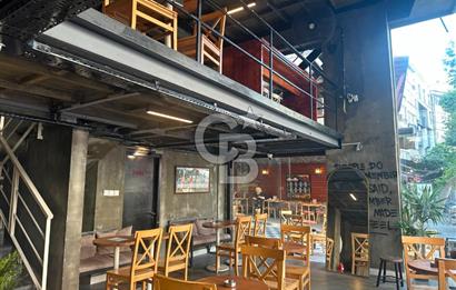 Beşiktaş Ihlamurdere Cad. Köşe Konum Devren Kiralık 3 Katlı Kafe