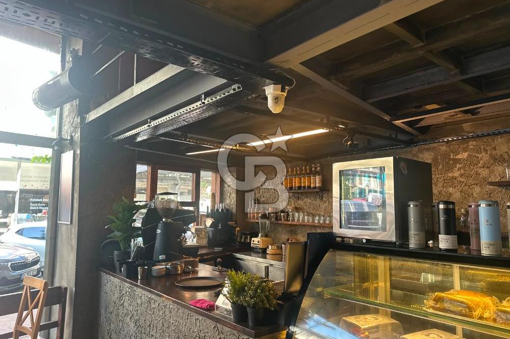 Beşiktaş Ihlamurdere Cad. Köşe Konum Devren Kiralık 3 Katlı Kafe