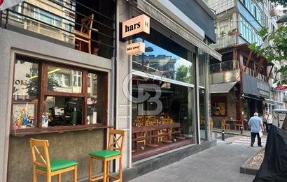 Beşiktaş Ihlamurdere Cad. Köşe Konum Devren Kiralık 3 Katlı Kafe