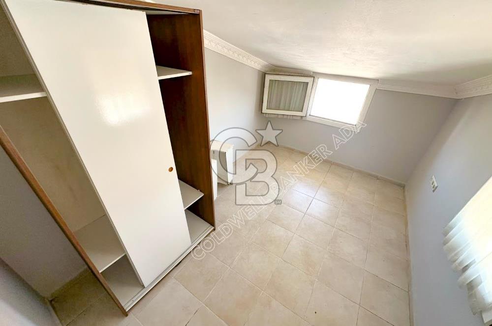 Efes Evlerinde kiralık 3+1 eşyasız triplex villa
