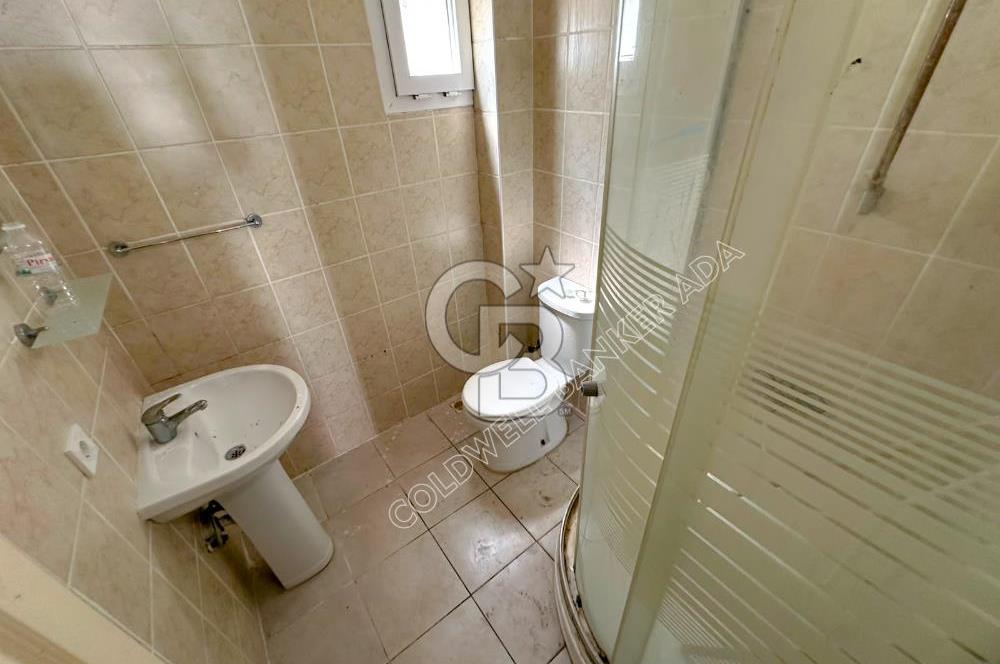 Efes Evlerinde kiralık 3+1 eşyasız triplex villa