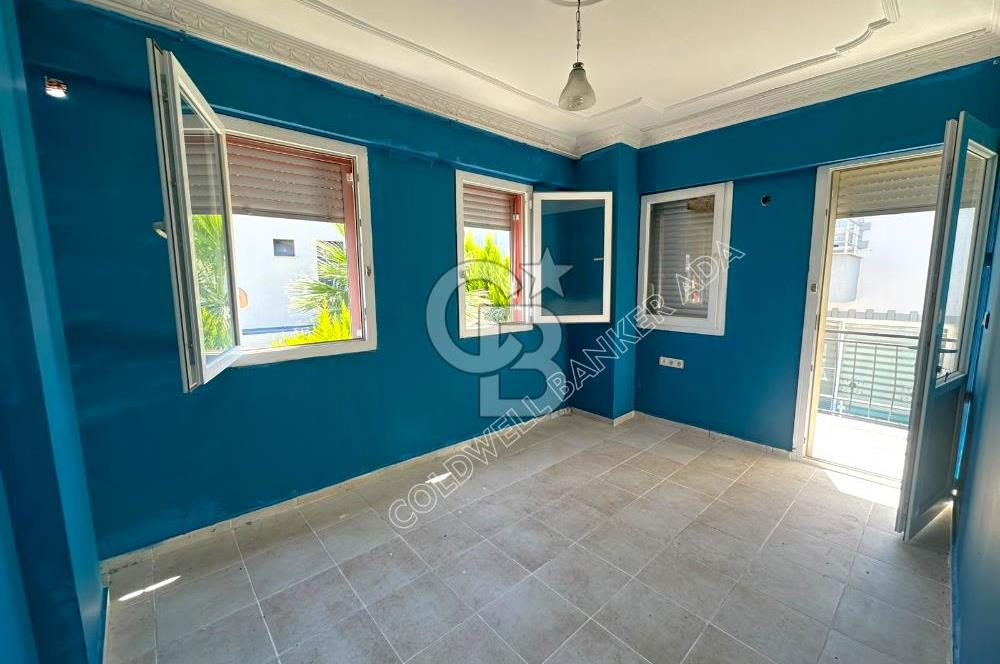 Efes Evlerinde kiralık 3+1 eşyasız triplex villa