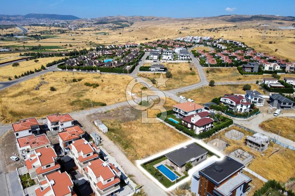 CB EAGLE'DAN YENİ MAHALLE'DE 764 m² SATILIK VİLLA İMARLI ARSA