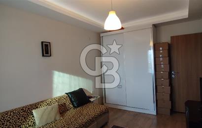 Bayraklı 'da Deniz manzaralı Daire