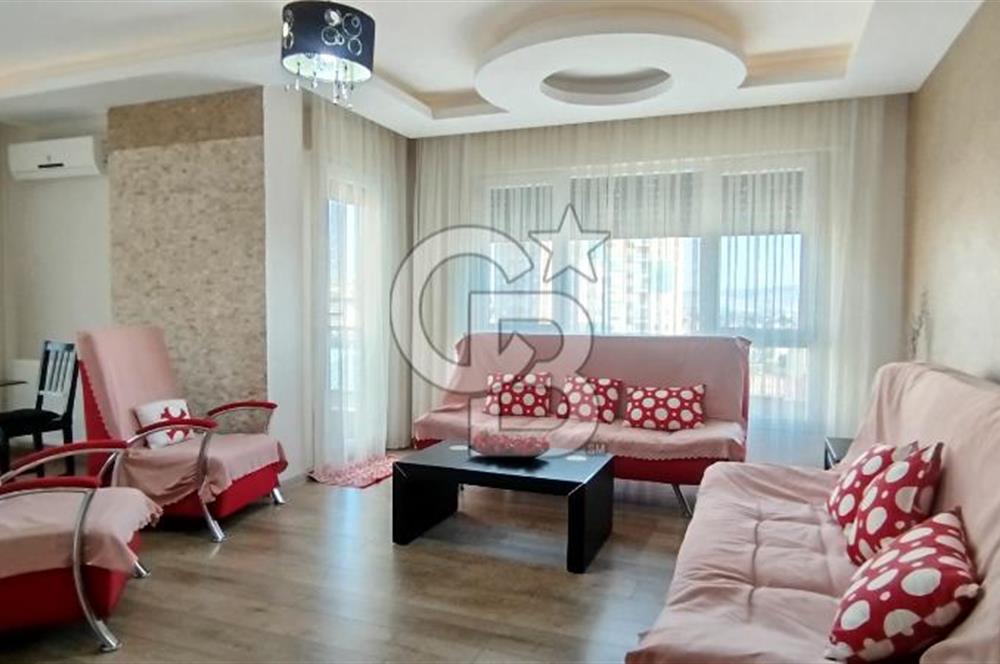 Bayraklı 'da Deniz manzaralı Daire