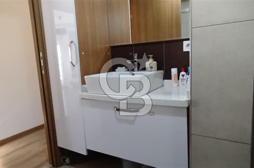 Bayraklı 'da Deniz manzaralı Daire