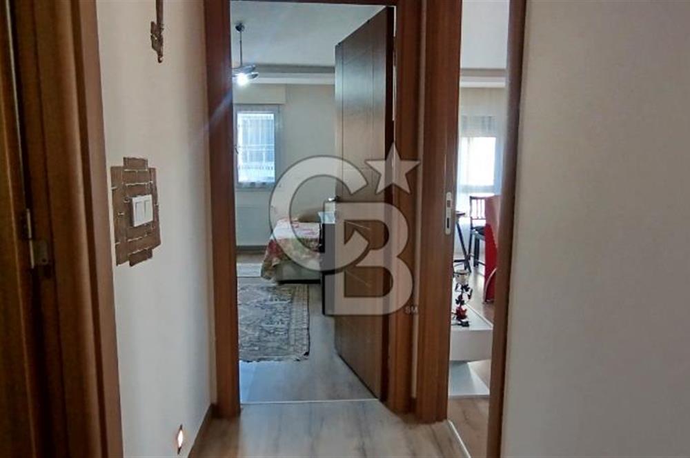 Bayraklı 'da Deniz manzaralı Daire