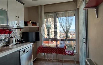 Bayraklı 'da Deniz manzaralı Daire