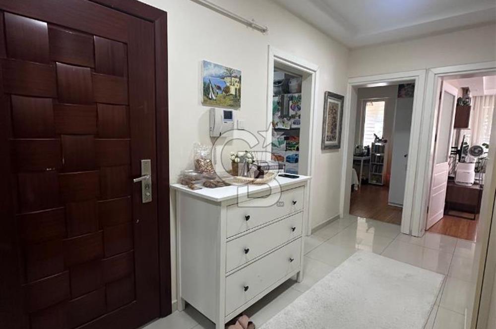 Meydankavağının En Prestijli Sitesinde Satılık Daire