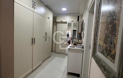 Meydankavağının En Prestijli Sitesinde Satılık Daire