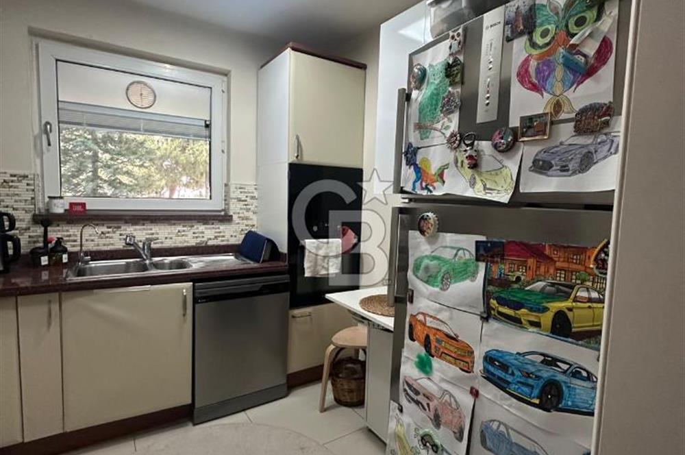 Meydankavağının En Prestijli Sitesinde Satılık Daire