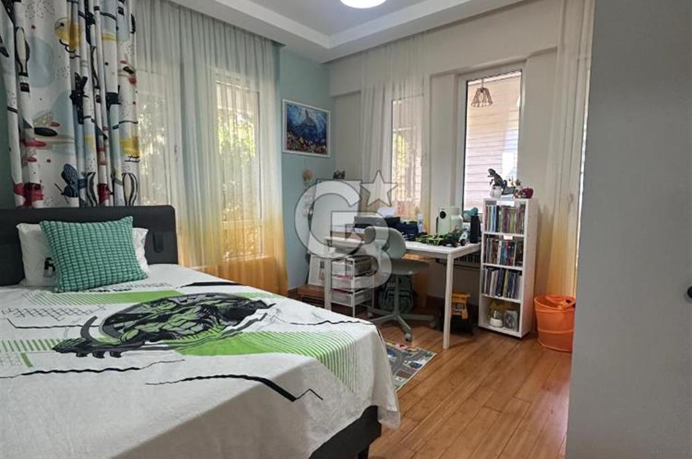 Meydankavağının En Prestijli Sitesinde Satılık Daire