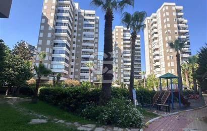 Meydankavağının En Prestijli Sitesinde Satılık Daire