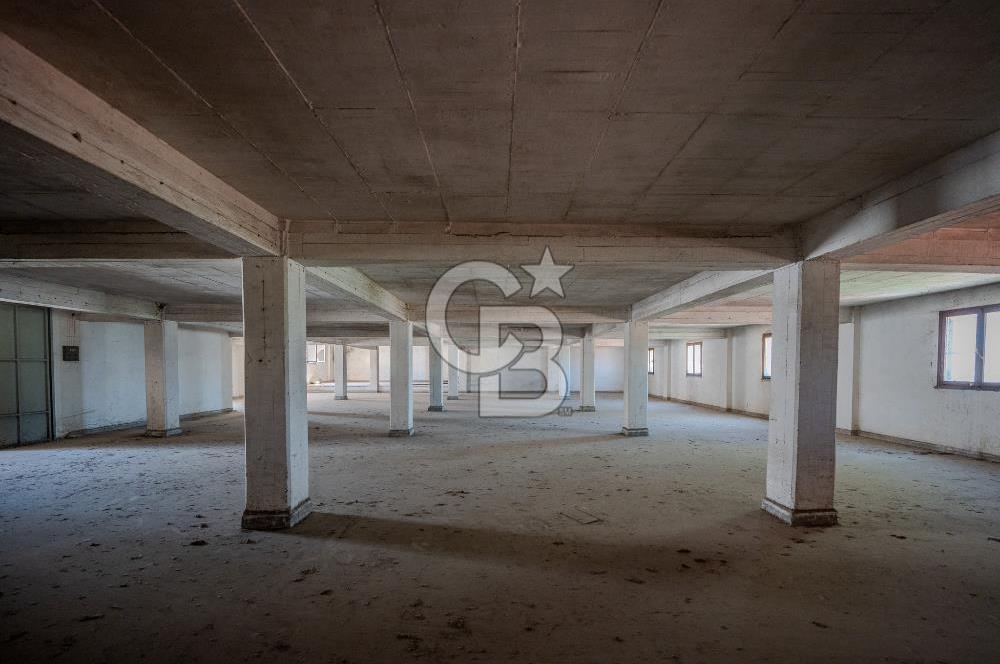 MANİSA AKHİSAR CUMHURİYET'TE 5170 m2 KİRALIK DEPO