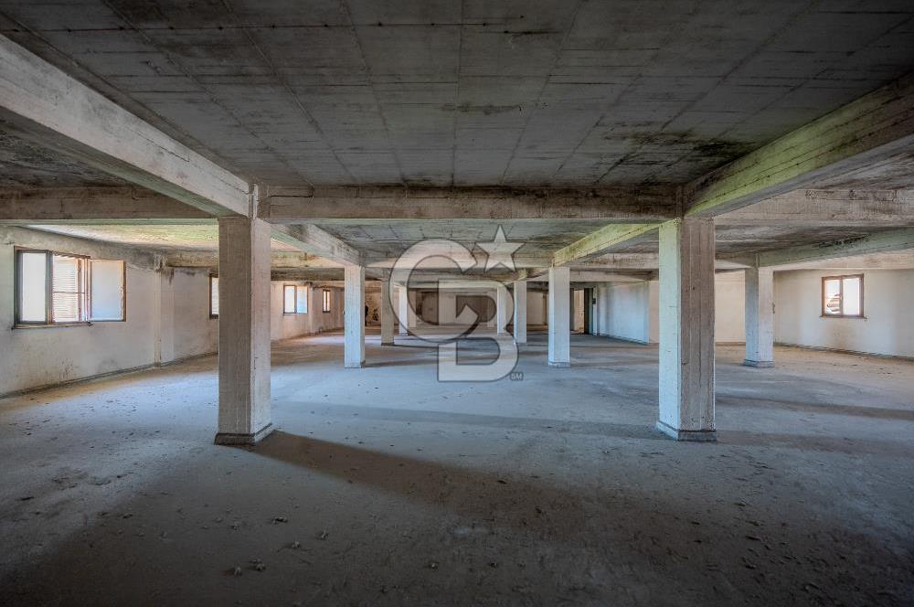 MANİSA AKHİSAR CUMHURİYET'TE 5170 m2 KİRALIK DEPO