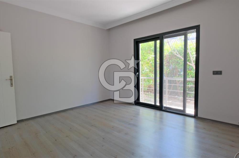 Urla Kuşçularda Kiralık 4+1 Villa