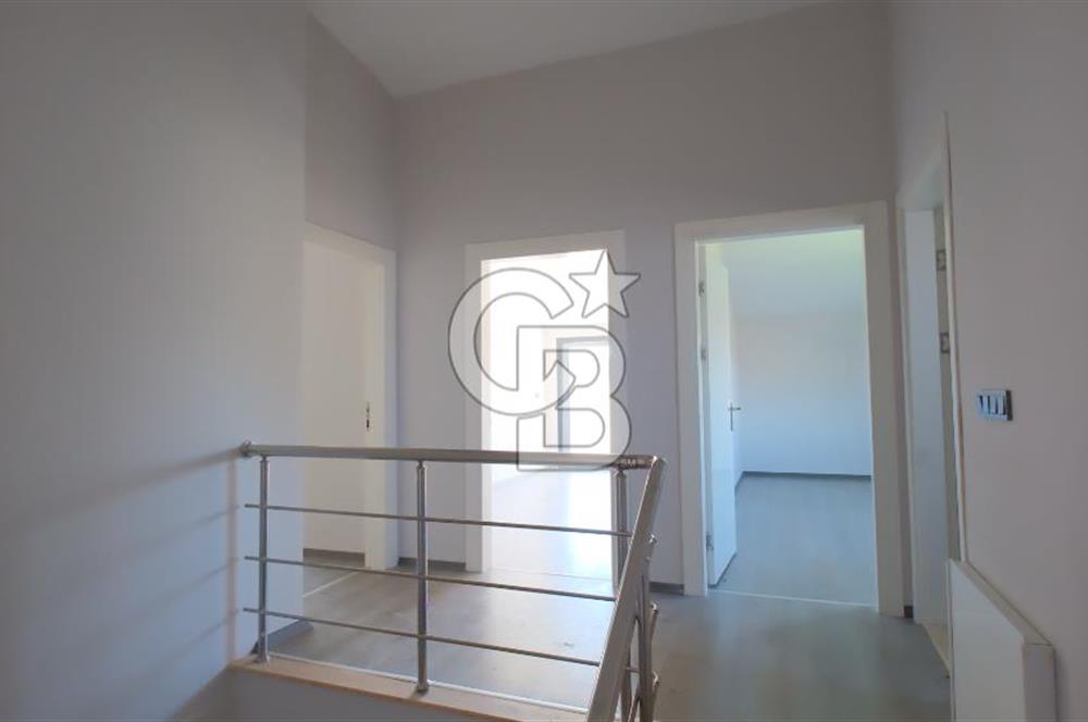 Urla Kuşçularda Kiralık 4+1 Villa
