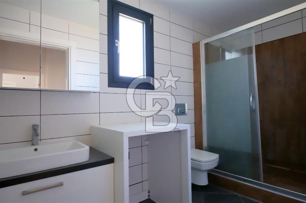 Urla Kuşçularda Kiralık 4+1 Villa