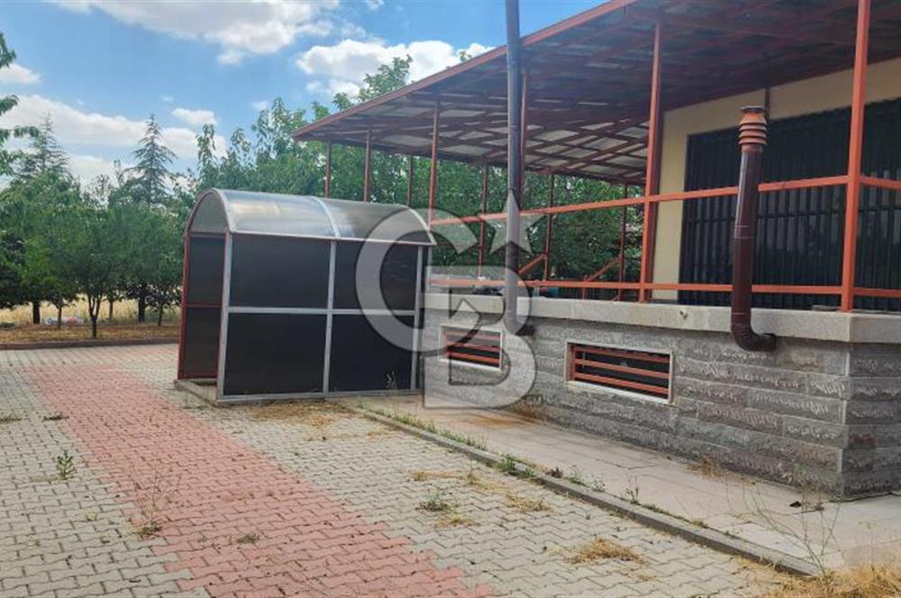 GÖLBAŞI HACILAR MAHALLESİ'NDE SATILIK 5+1 VİLLA