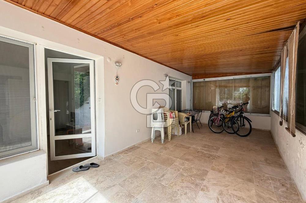 Urla İskelede Eşyalı Kiralık 2+1 Müstakil Ev 