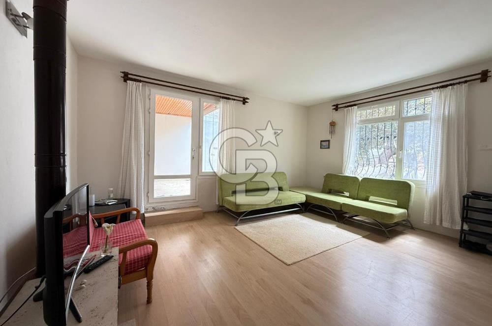 Urla İskelede Eşyalı Kiralık 2+1 Müstakil Ev 