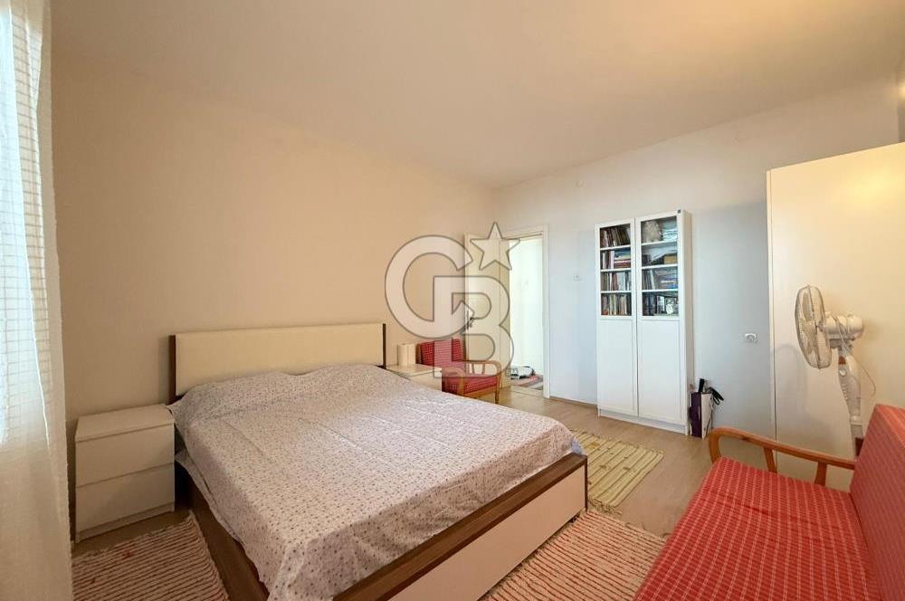 Urla İskelede Eşyalı Kiralık 2+1 Müstakil Ev 