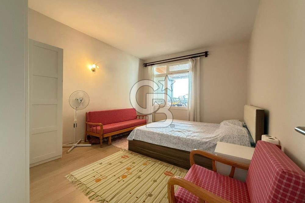 Urla İskelede Eşyalı Kiralık 2+1 Müstakil Ev 