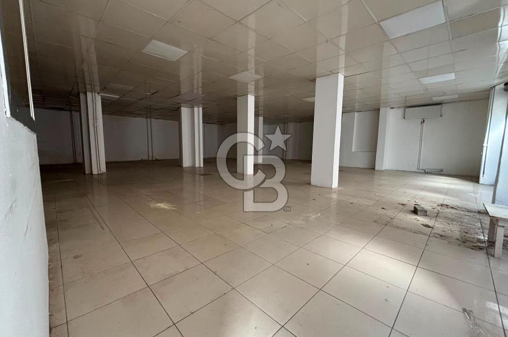 Üsküdar Selimiye 410 M2 Kiralık Dükkan