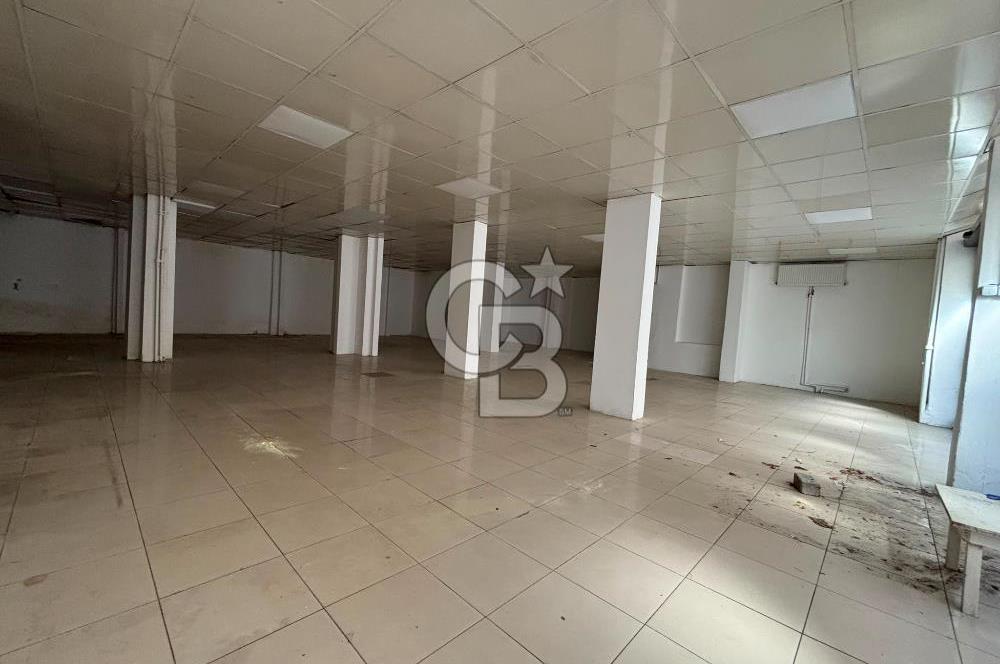 Üsküdar Selimiye 410 M2 Kiralık Dükkan
