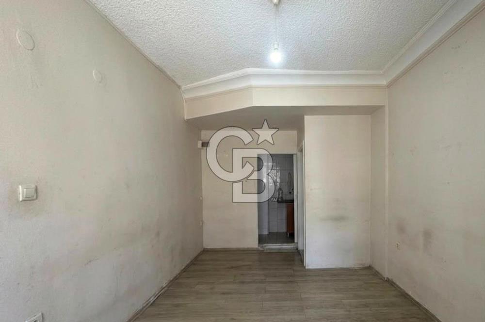 Çukurova Güzelyalı'da Caddeye Yakın 18 m² Kiralık İş Yeri