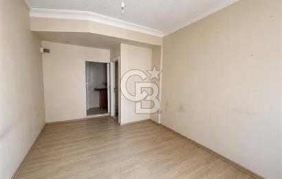 Çukurova Güzelyalı'da Caddeye Yakın 18 m² Kiralık İş Yeri
