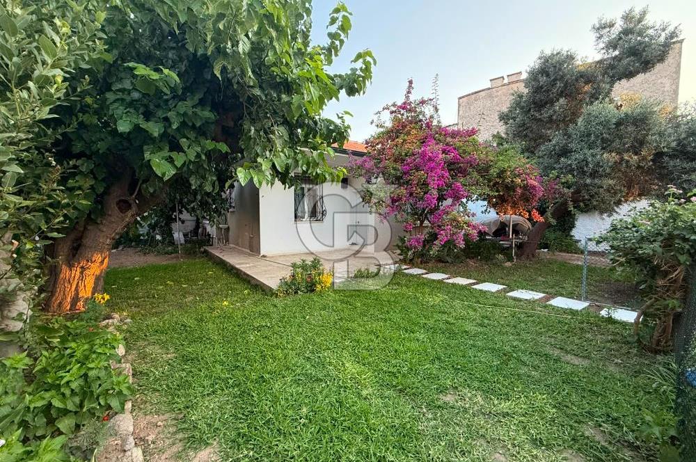 Urla İskelede Eşyalı Kiralık 2+1 Müstakil Ev 