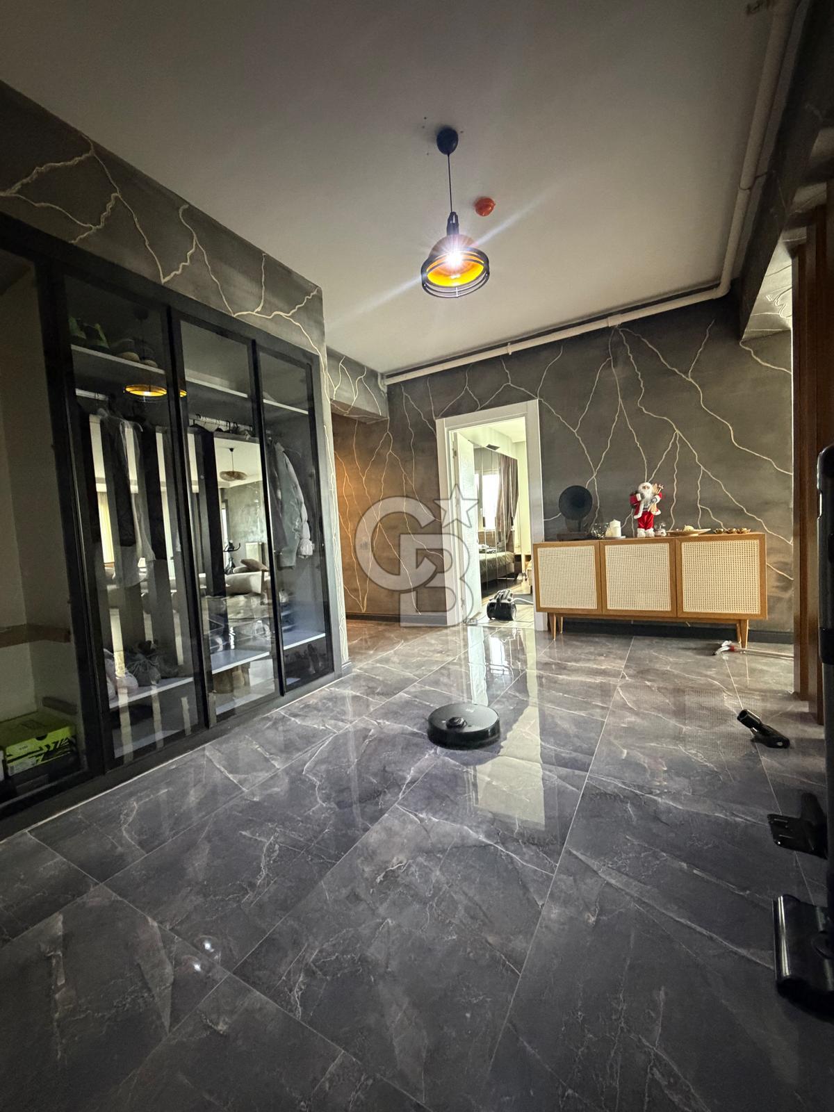 GÜNEYPARK 2'DE 4,5+1 İÇİ ÖZEL YAPILI DAİRE