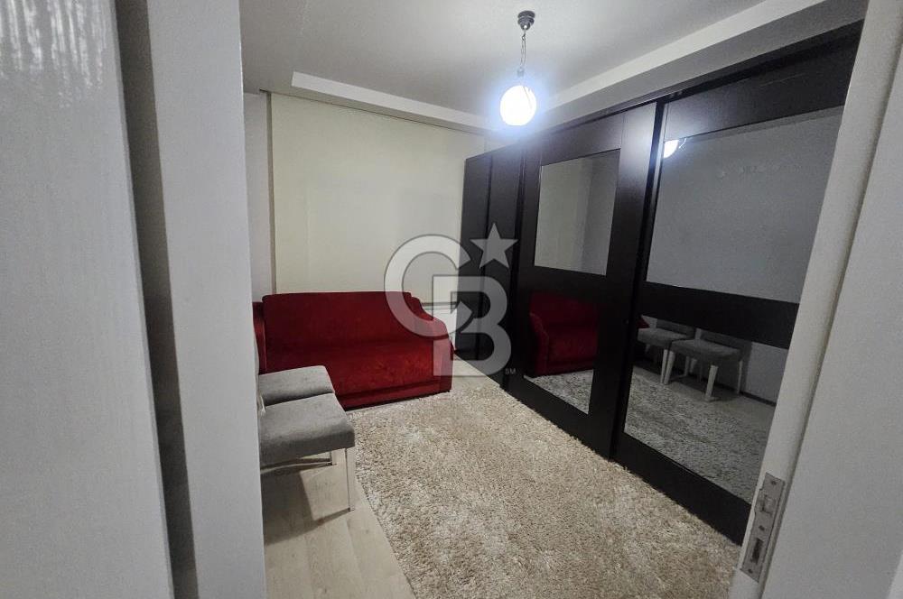 URLA ZEYTİNALANI'NDA DENİZ MANZARALI SATILIK LÜKS MALİKANE