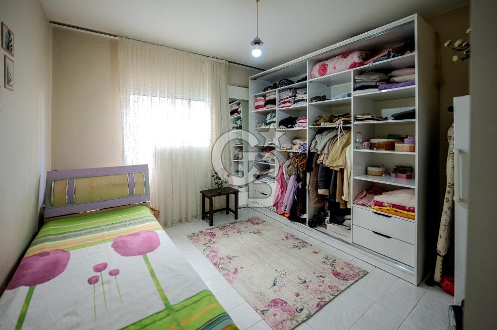Yamanlarda Satılık 3 Katlı Ana Bina ve Müstakil Ev