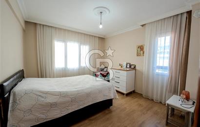 Yamanlarda Satılık 3 Katlı Ana Bina ve Müstakil Ev