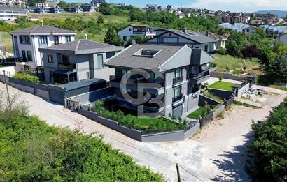 1322444853 Yalova Kadıköyde İç Mimar İmzalı, 411m², İskanlı Müstakil Villa